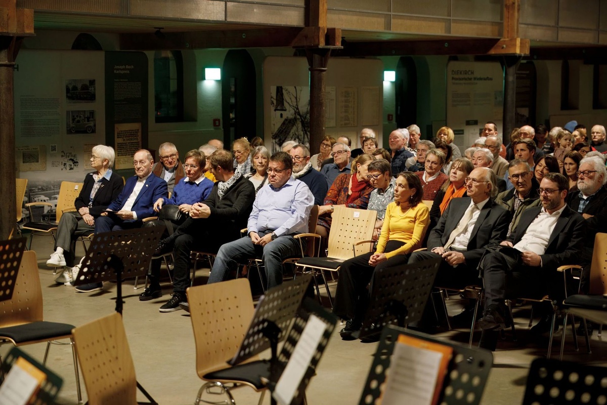Melodies of Liberation, Photo 37